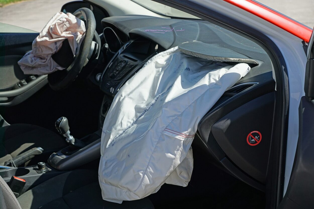 Controllo degli airbag auto veicoli