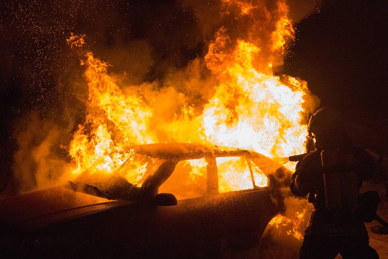 Incendio di auto